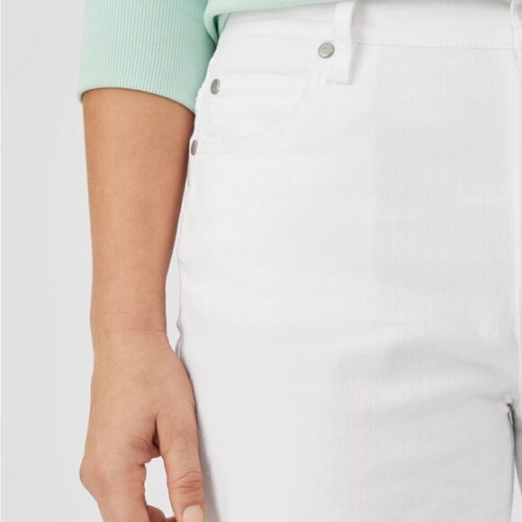 Jeans  - Picture 3 of 14